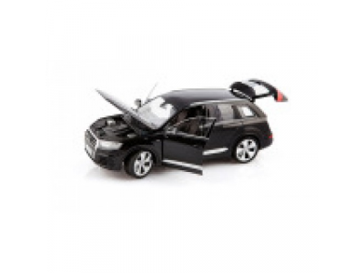 Модель автомобиля Audi Q7 2015, Orca Black, Scale 1:18